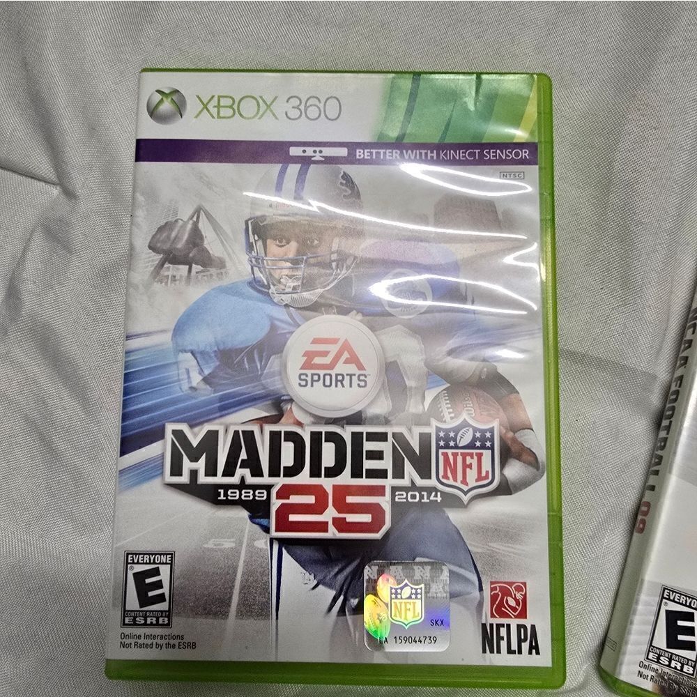 XBox 360 Madden 25 NFL EA Sports Video Game Stay At Home Entertainment Everyone
